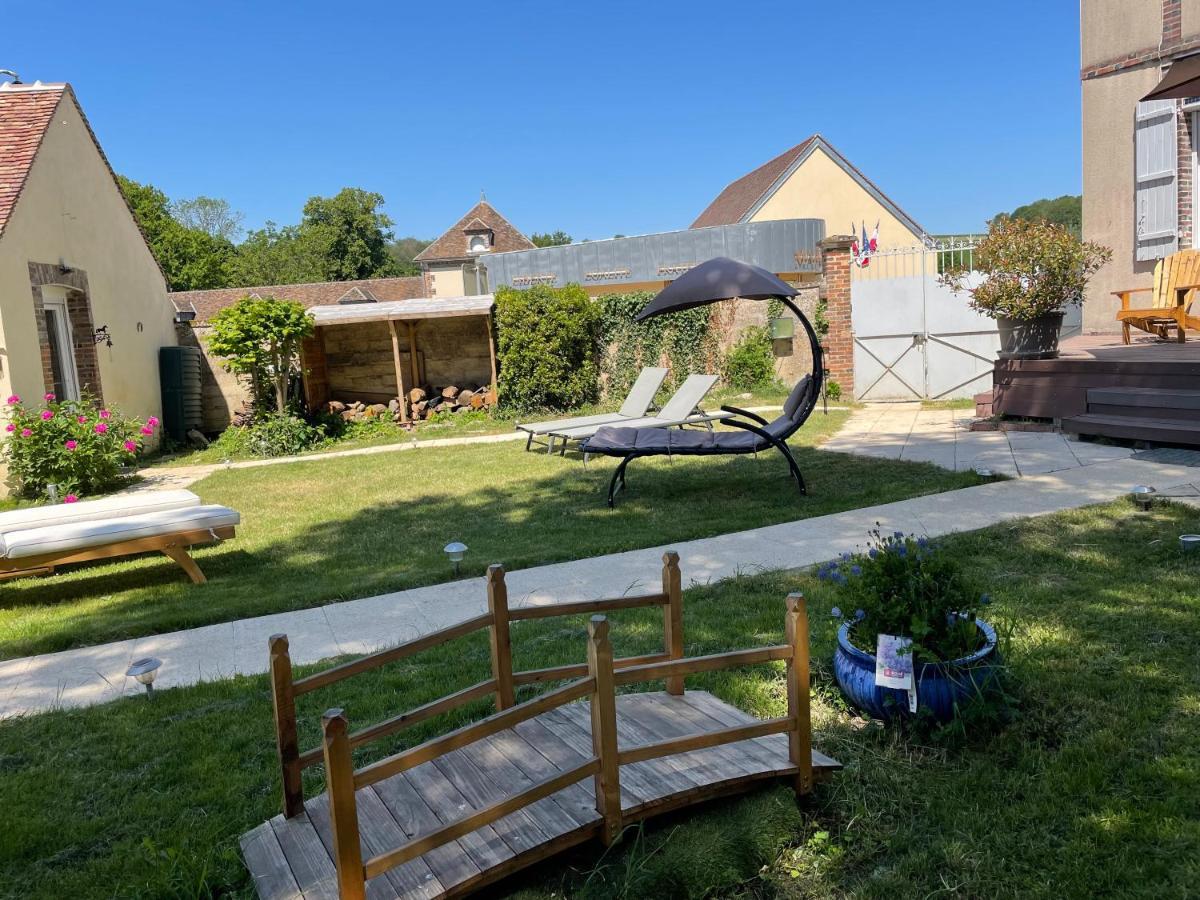 jolie maison de campagne avec piscine intérieur chauffée Fontaine-la-Gaillarde Exterior foto